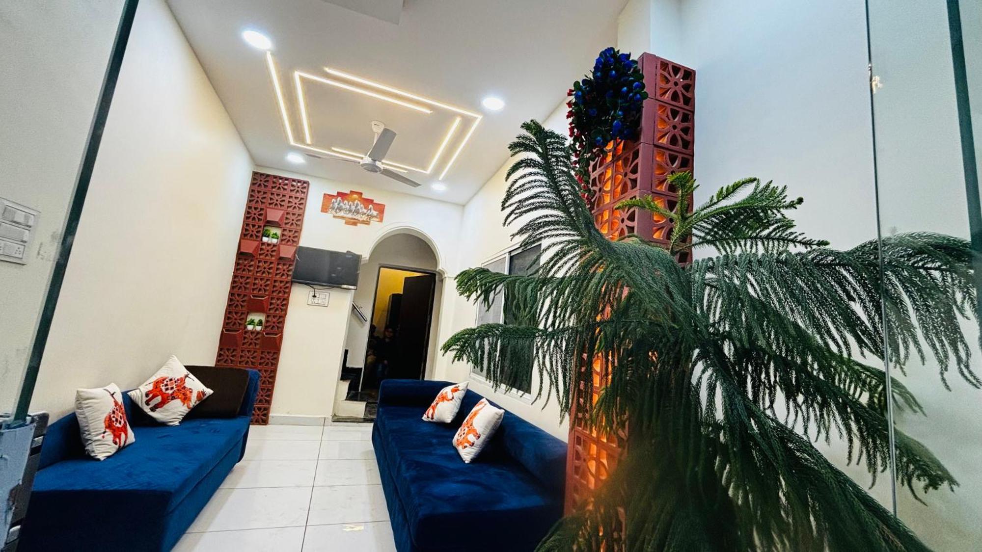 Hotel Shreenidhi Comfort Stay 우자인 외부 사진